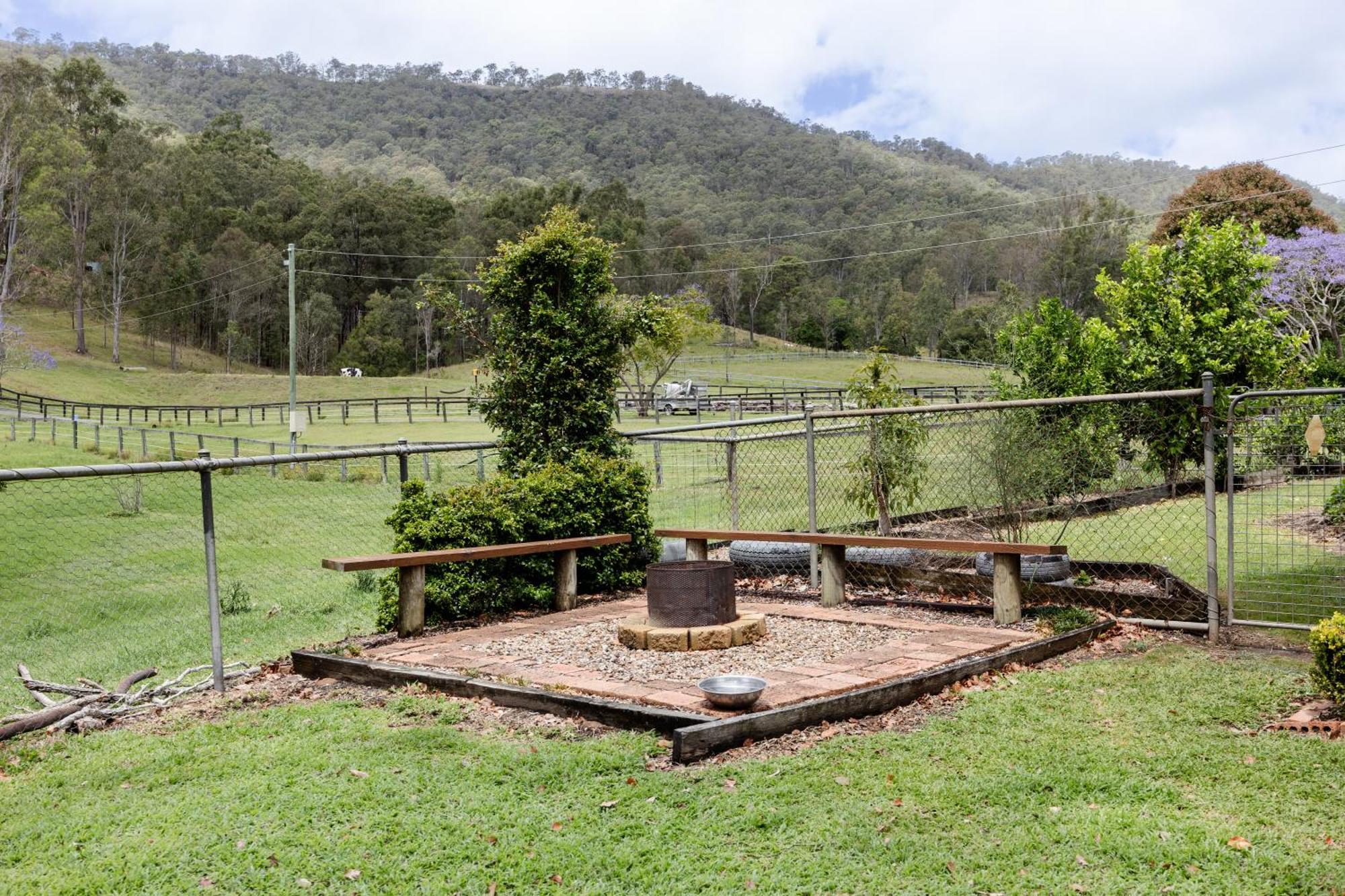 Cottage On Lamington Canungra Esterno foto